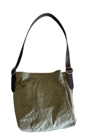 B52 Two buckle bucket in canvas
