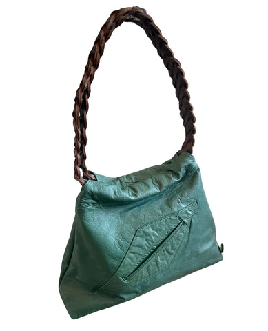 B55♻️ braided handle shoulder bag