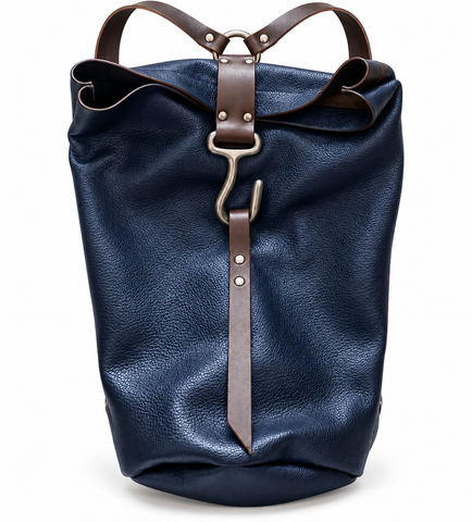 B37  HOOK BACKPACK